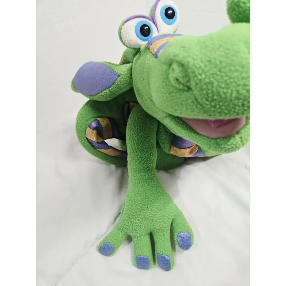 Melissa and Doug Smoulder The Dragon Hand Puppet Plush Toy w/ Stick 12” Retired